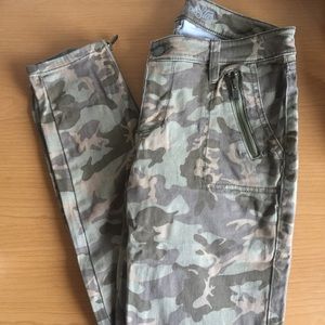 Camp pants